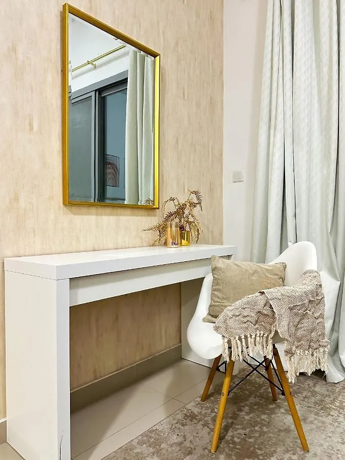 Apartment Comfy Studio W/ Balcony & Nice Design In Marina Dubai