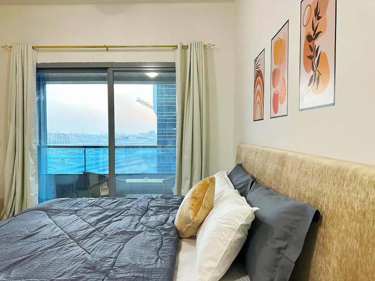 Comfy Studio W/ Balcony & Nice Design In Marina Dubai